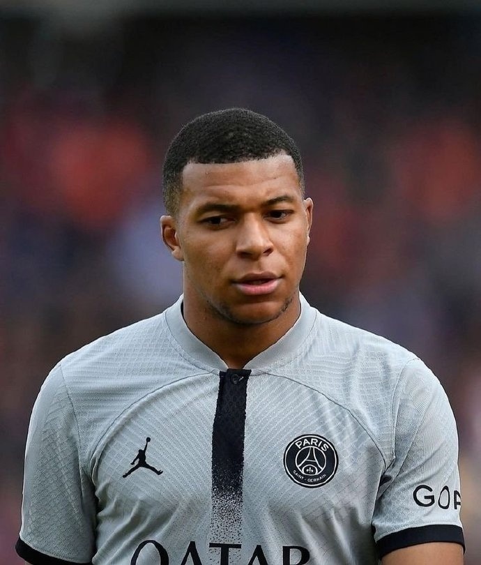 熊猫体育直播包含法甲今晚再迎强敌，广东宏远刷新队史纪录，主帅态度——态度坚定，数据趋势出现新变化的词条