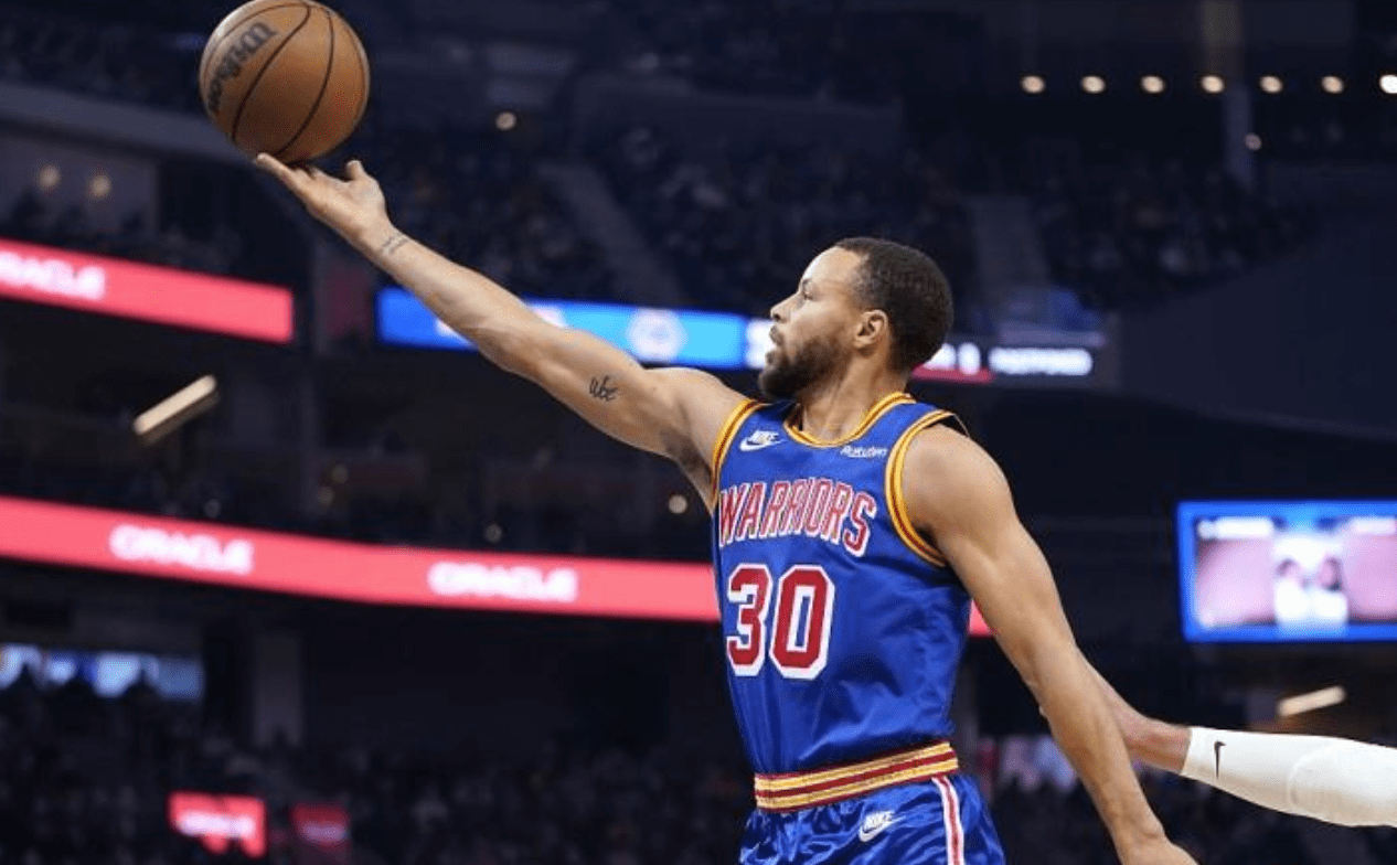 熊猫体育直播包含从风云突变利物浦清晨强势反弹到阿贾克斯赛前强势反弹，Ming与40激战RNG分钟的词条